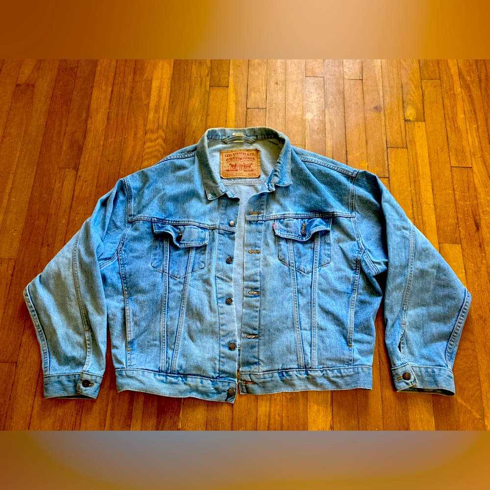 Men’s Levi’s stonewashed vintage denim jacket XL